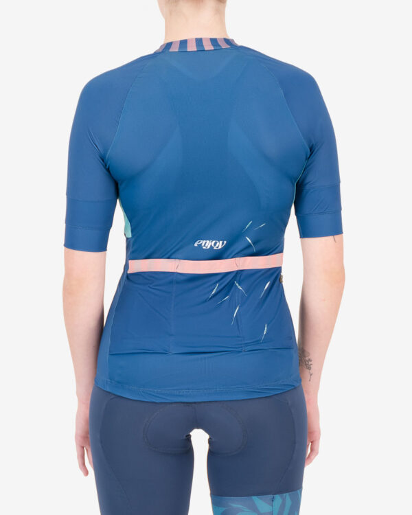 Back of the ladies cycling shirt in the Avena Octane design made by enjoy.cc