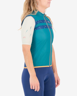 Three quarter of the ladies cycling gilet in the Avena design made by Enjoy.cc