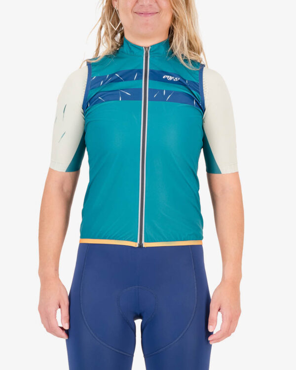 Front of the ladies cycling gilet in the Avena design made by Enjoy.cc