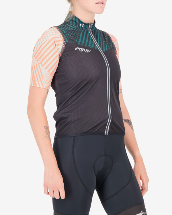 Three quarter of the ladies cycling gilet in the Groad To Freedom design made by Enjoy.cc
