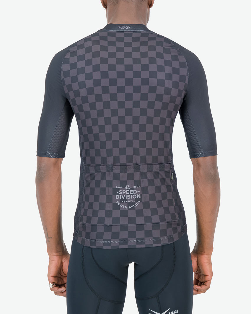 Back of the mens cycling jersey in the black Evade Supremium design made by enjoy.cc