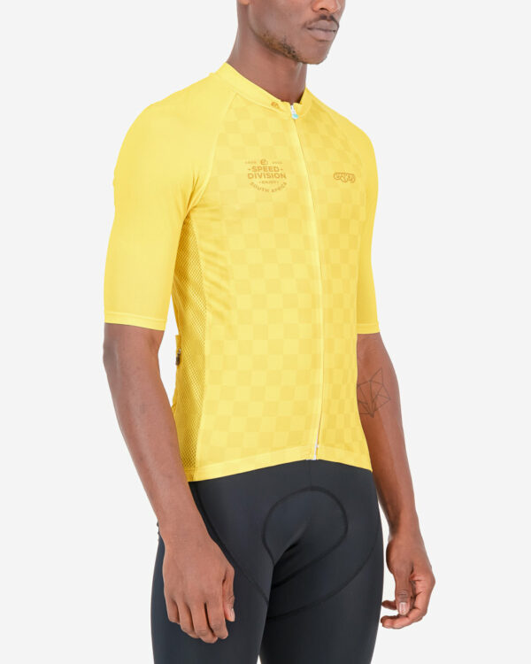 Three quarter of the mens cycling jersey in the yellow Evade Supremium design made by enjoy.cc
