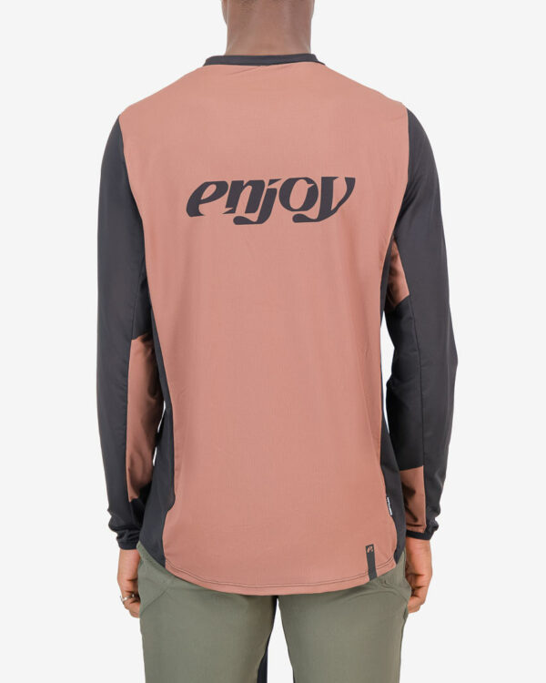 Back view of the Enjoy mens long sleeve enduro cycling jersey in the tan Descendant design. Part of Reptilia trail range designed by enjoy.cc