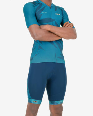 Three quarter of the mens tri short in the Flora design made by Enjoy.cc