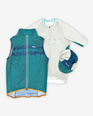 The medium Avena mens cycling apparel bundle, jersey, gilet and casquette. Enjoy Cycling apparel.
