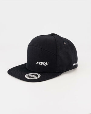 Enjoy U Flex 6 Panel snapback black cap front. Lifestyle product designed by Enjoy cycling apparel