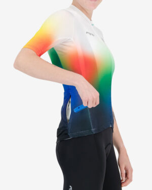 Pocket detail of the womens cycling jersey in the white State Capture Supremium design by enjoy.cc