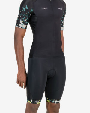 Three quarter of the mens tri short in the Full Monte design. Triathlon clothing made by Enjoy.cc