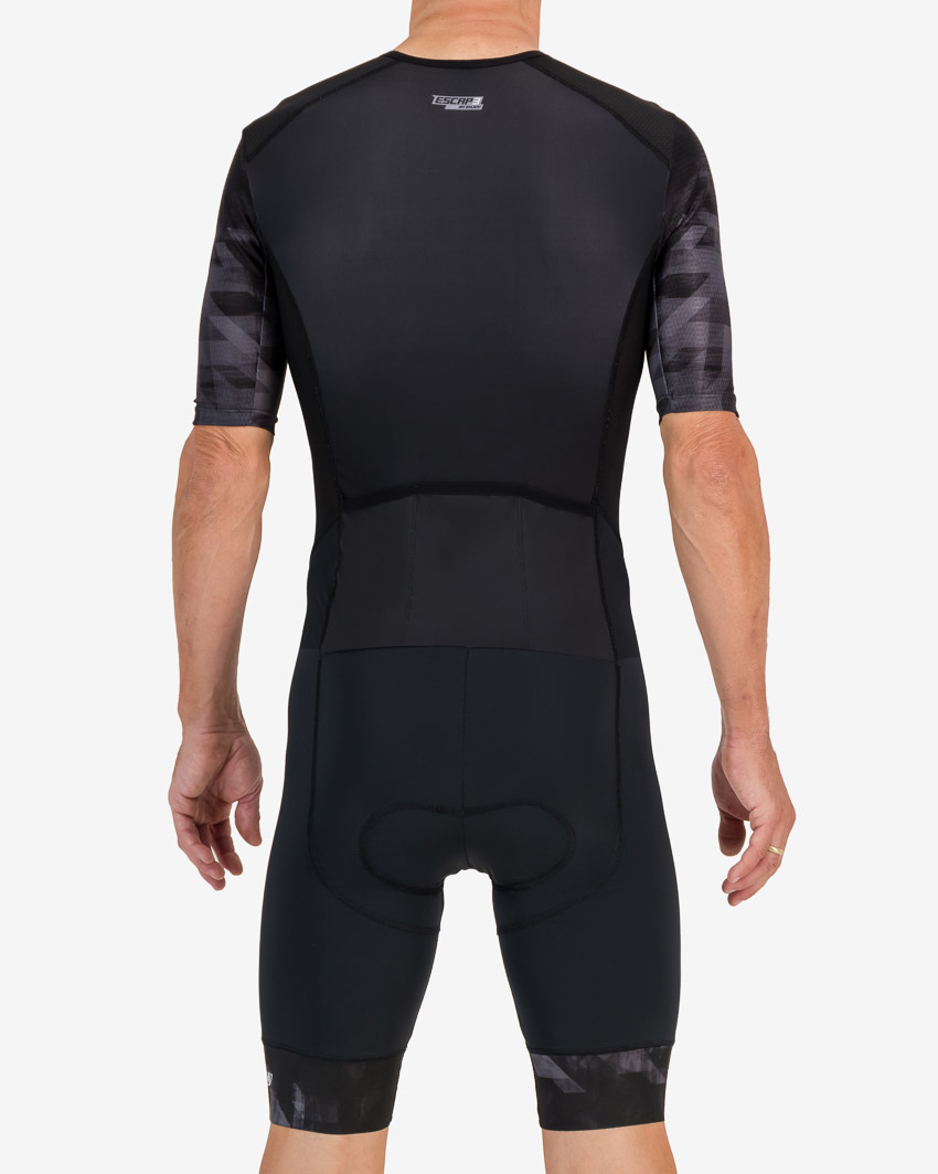 Back of the mens sleeved tri suit in the Pace design. Triathlon clothing made by Enjoy.cc
