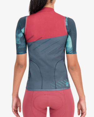 Back of the womens winter cycling gilet in the Chevron Bossanova design made by Enjoy.cc
