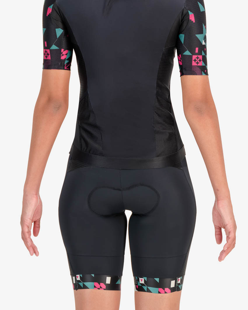 Back of the womens tri short in the Full Monte design. Triathlon clothing made by Enjoy.cc