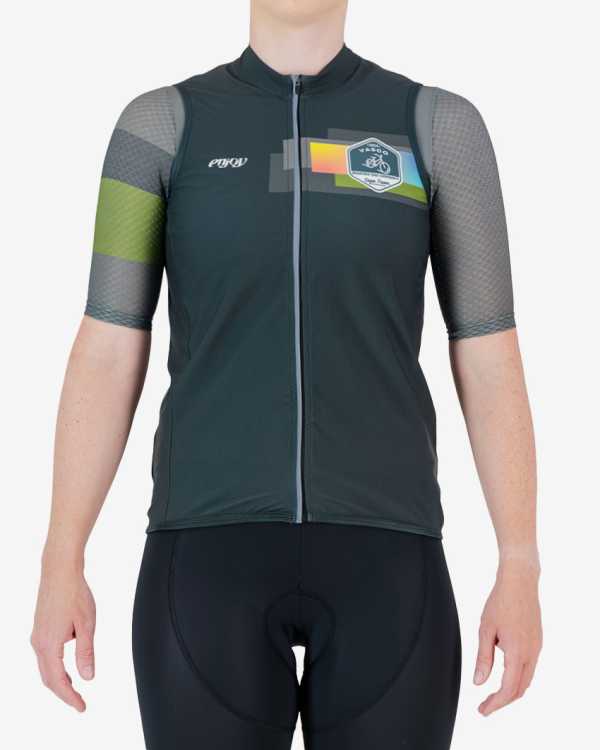 Front view of the 2024 Road2Vasco womens winter cycling gilet made by Enjoy.cc