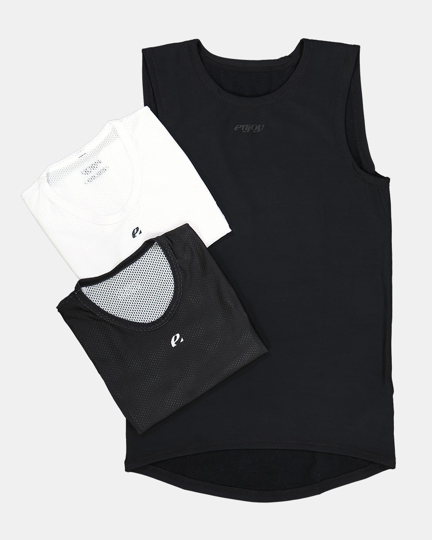 Baselayer-Bundle-Winter-Flat-Lay Flat lay view of the winter base layer bundle design made by Enjoy.cc