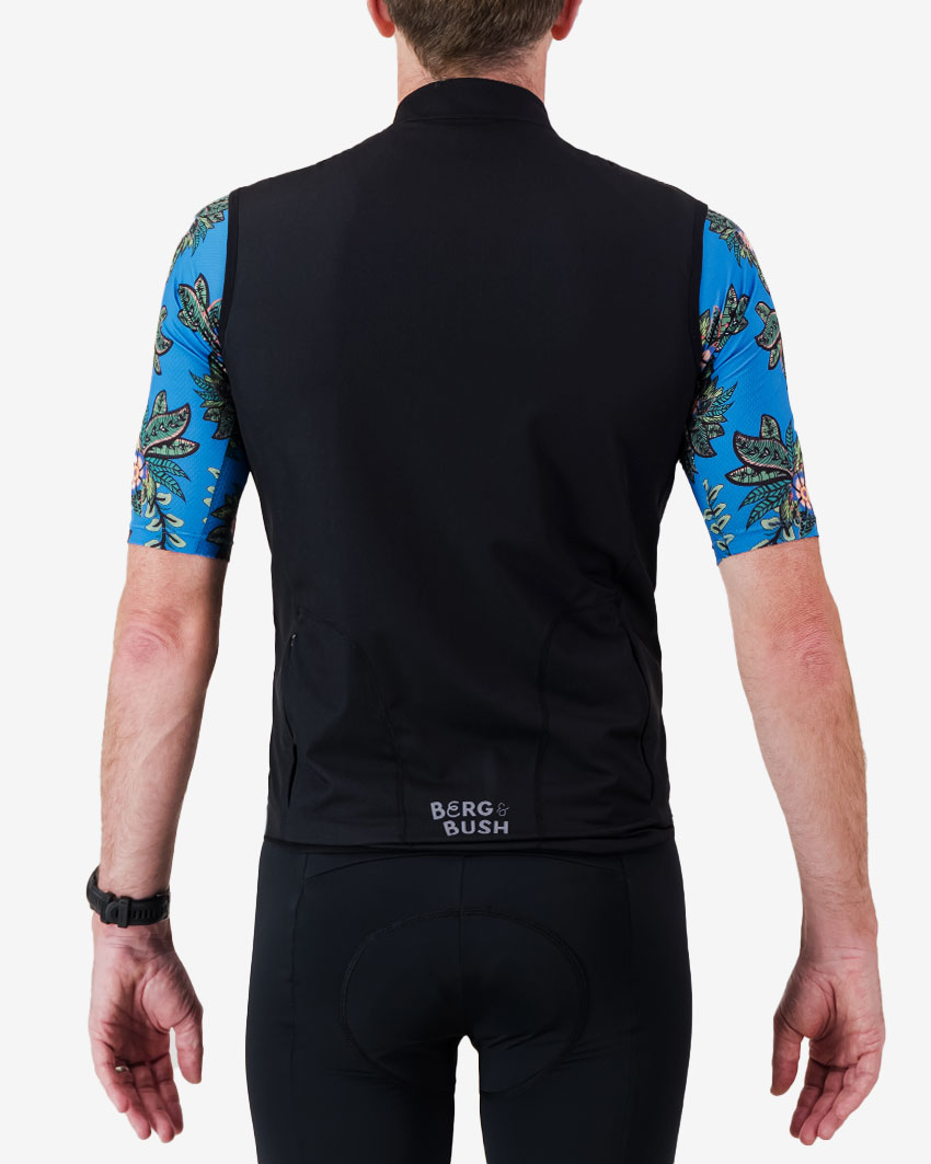 Back of the mens winter cycling gilet in the 2024 Berg & Bush design made by Enjoy.cc