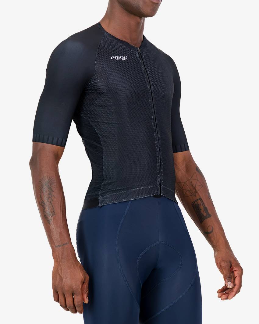 Side view of the Climber Men's cycle jersey in black colour Void design by enjoy.cc